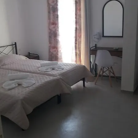 Alba Maison d'hôtes Emporio (Santorini)